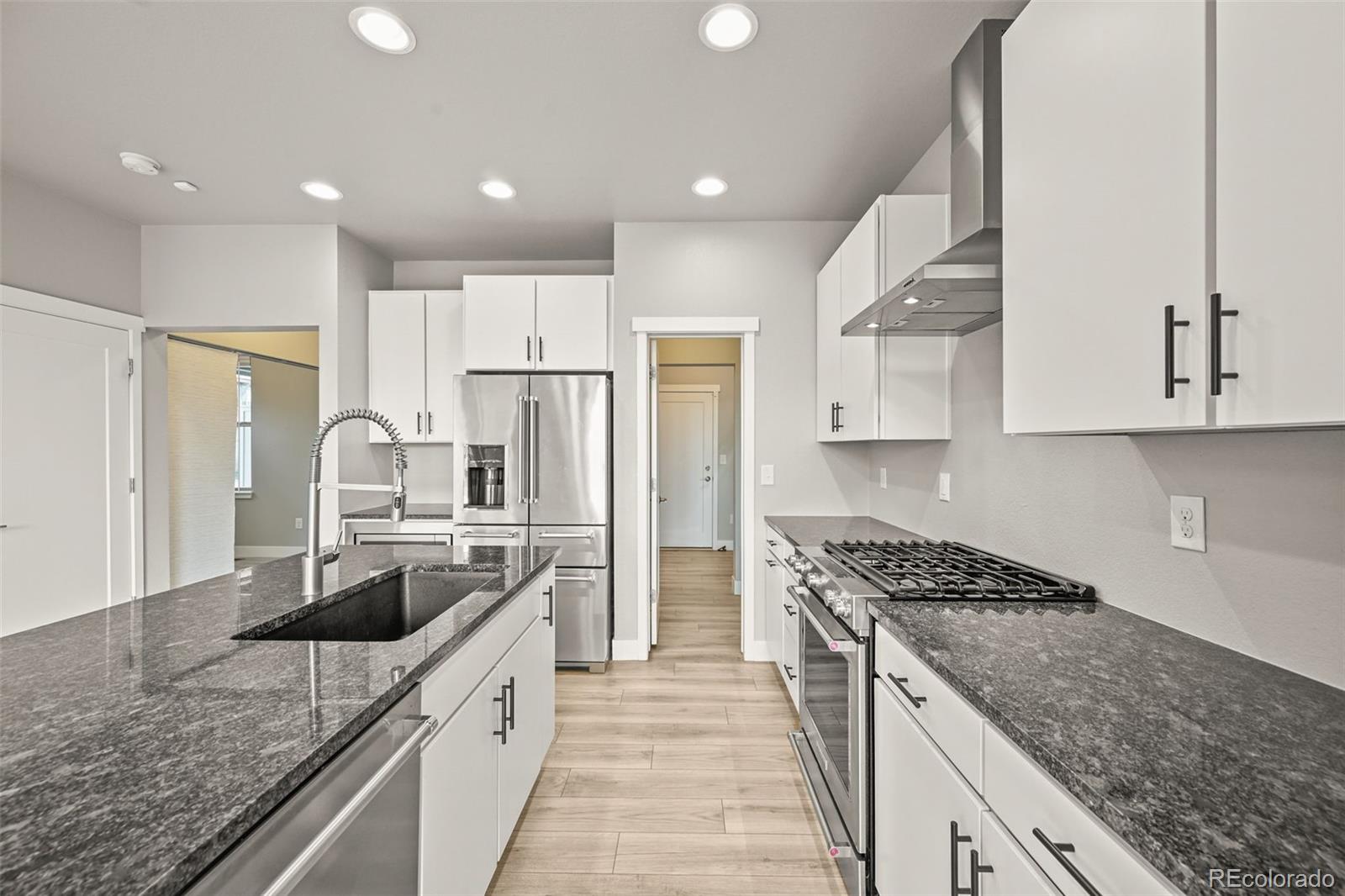 2880 W 69th Avenue
