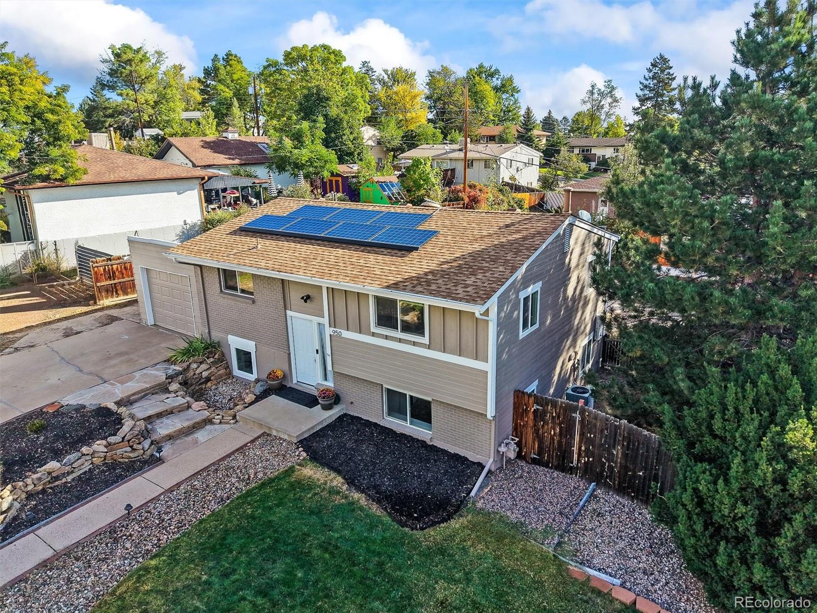 950 S Pierson Way