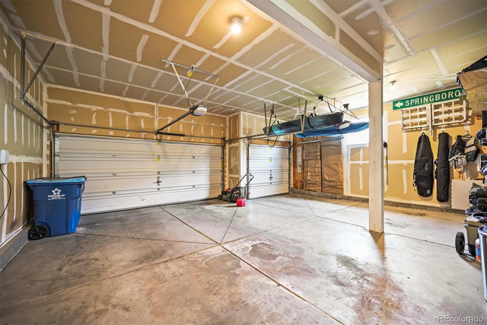 10227 Norfolk Street