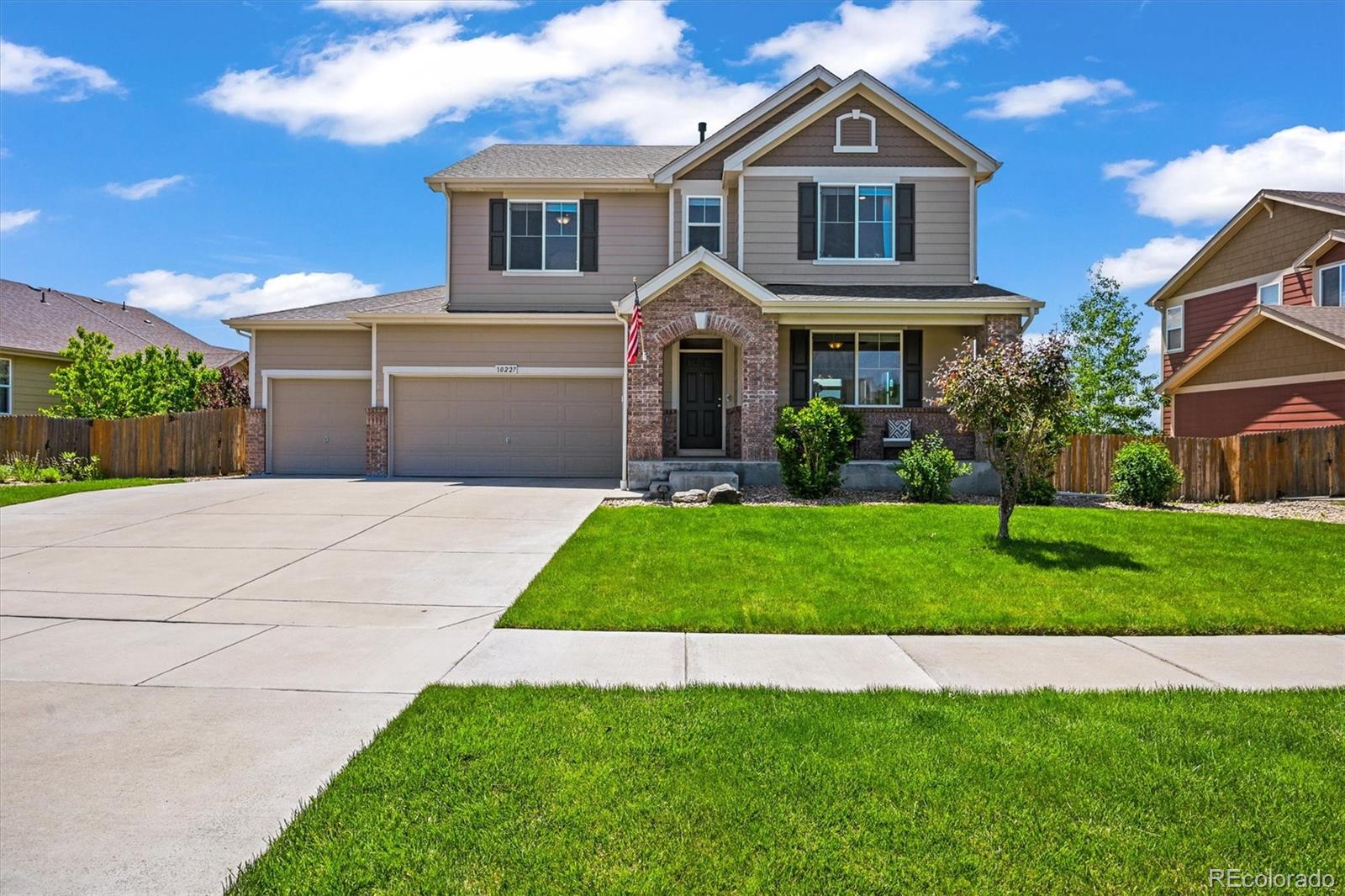 10227 Norfolk Street