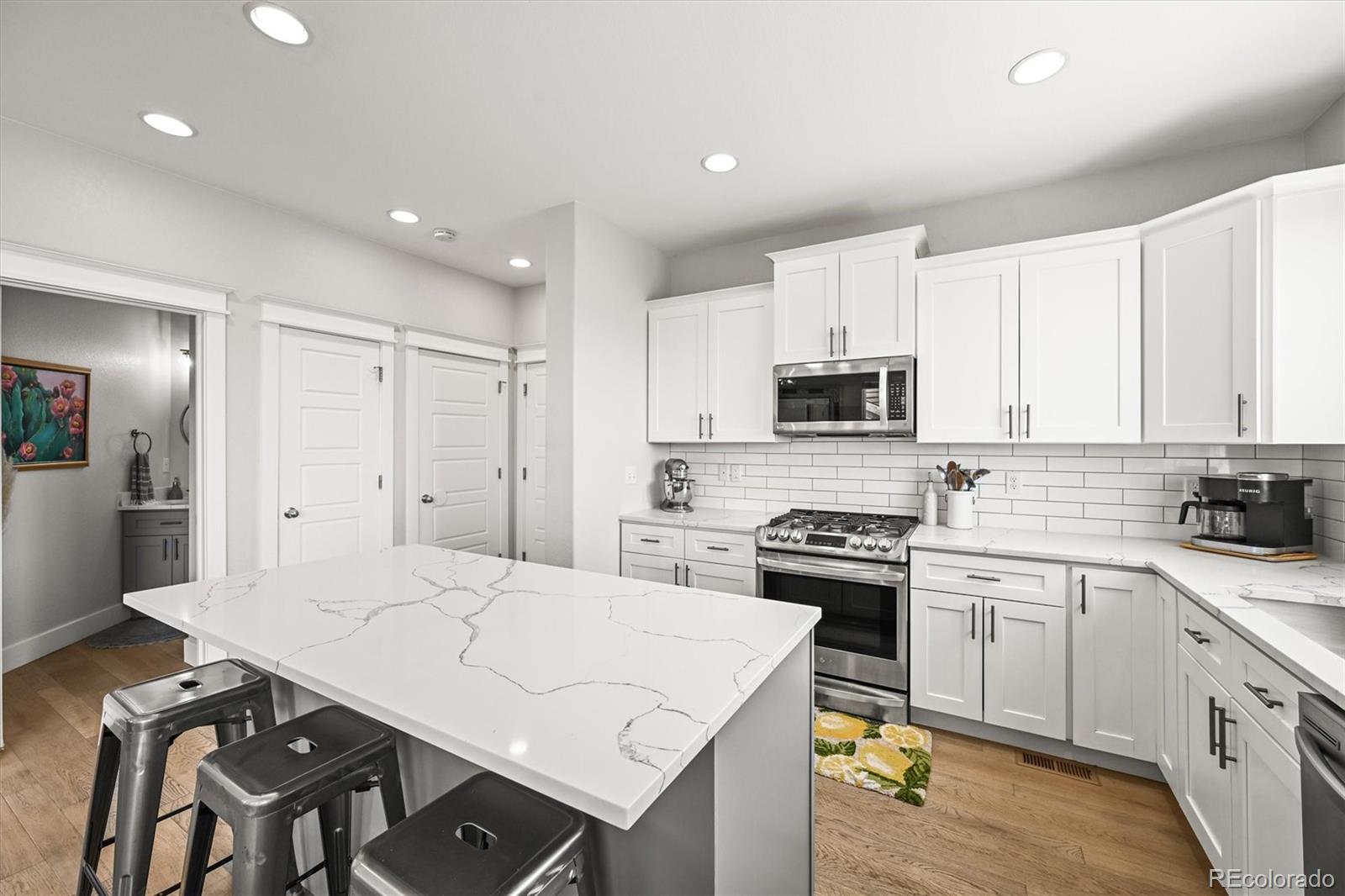 10227 Norfolk Street