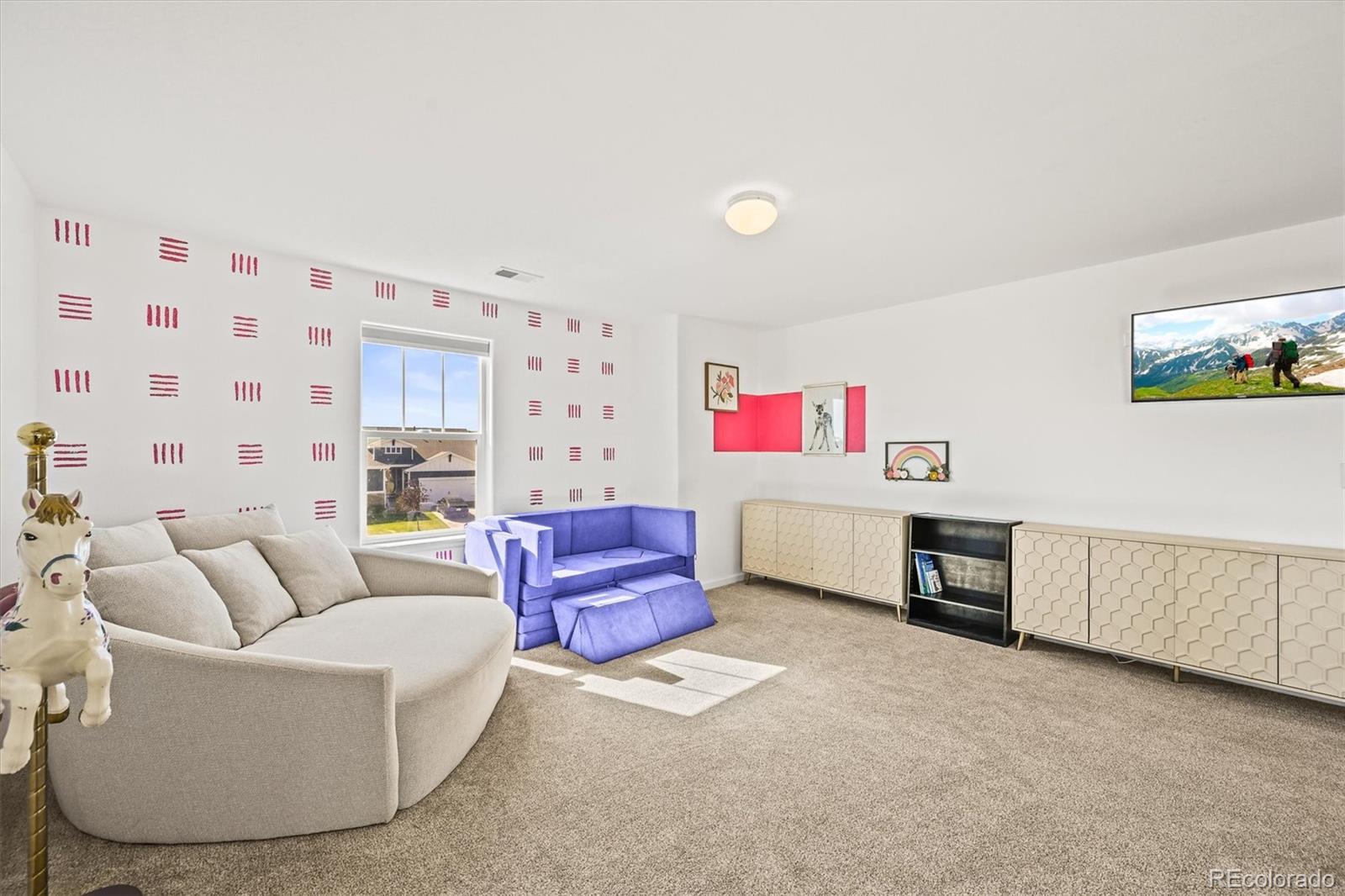 5595 Turnbury Circle