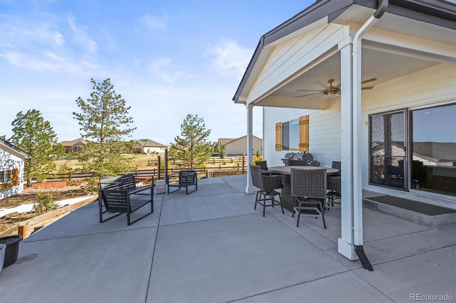 5595 Turnbury Circle