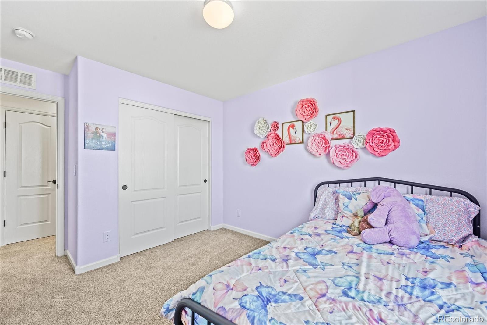 5595 Turnbury Circle