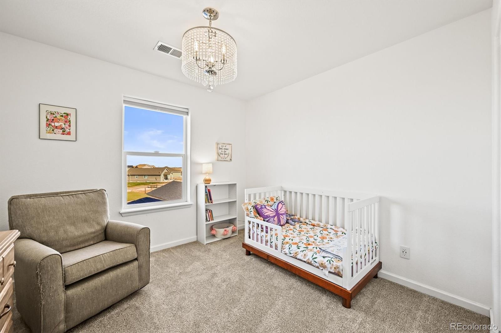 5595 Turnbury Circle