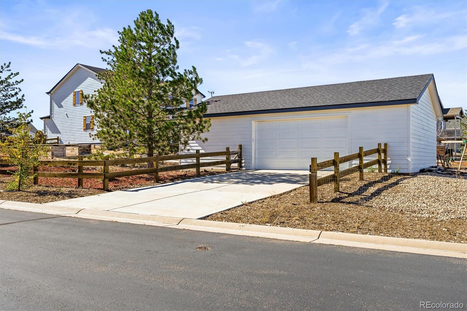 5595 Turnbury Circle