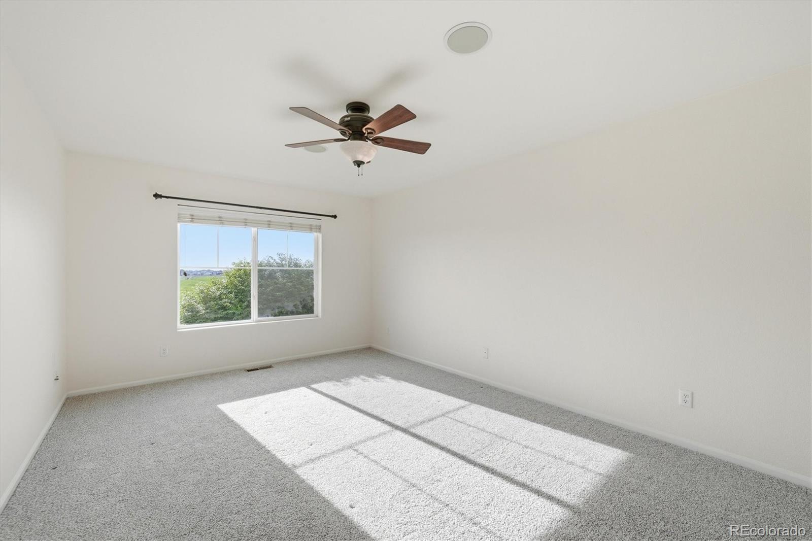 3925 Kenwood Circle