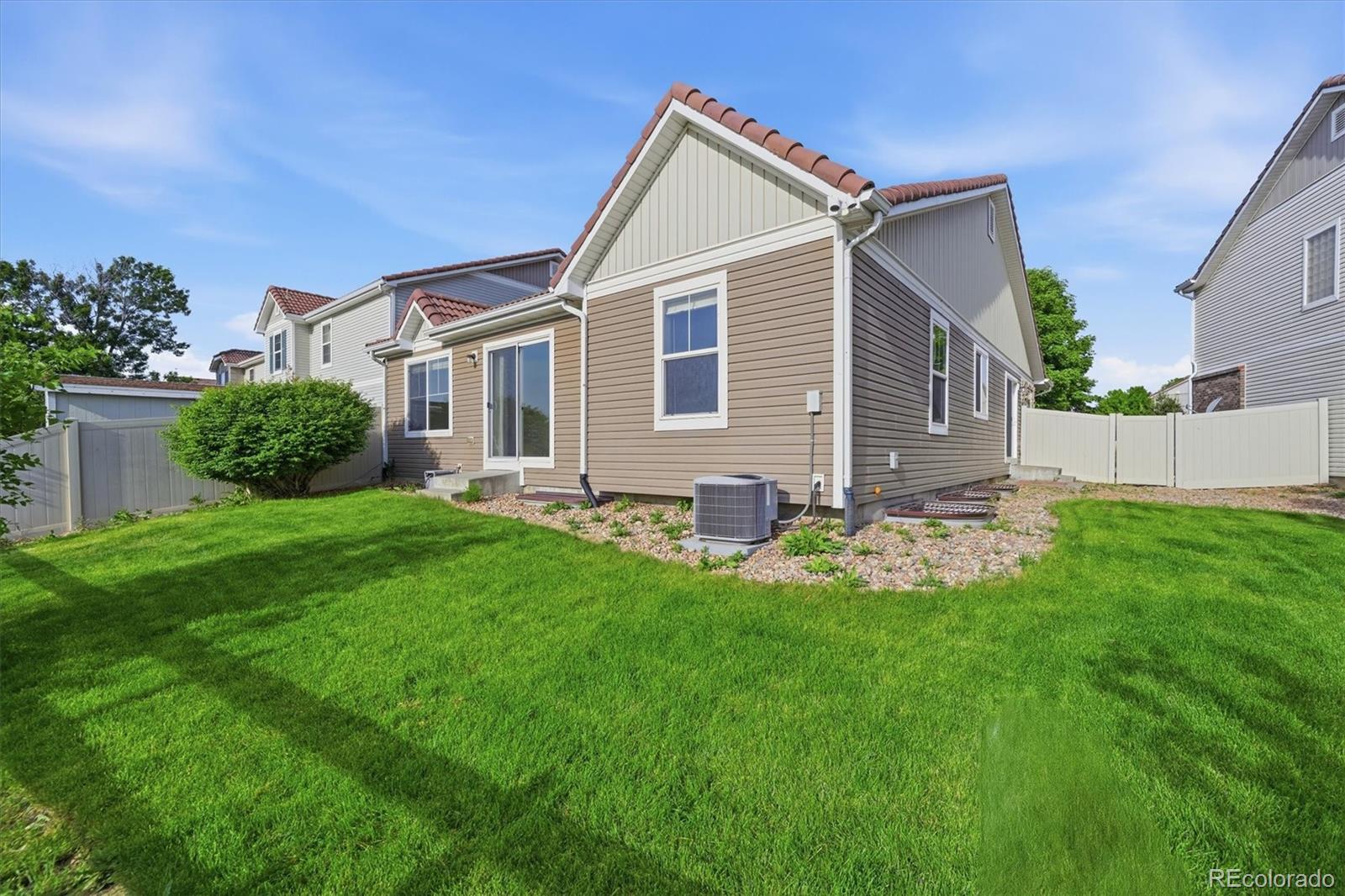 3925 Kenwood Circle