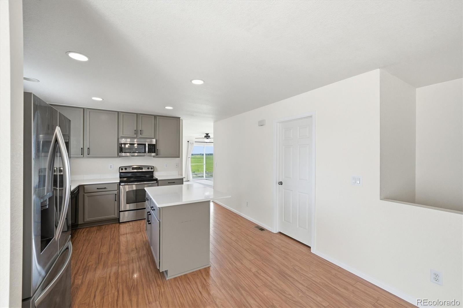 3925 Kenwood Circle
