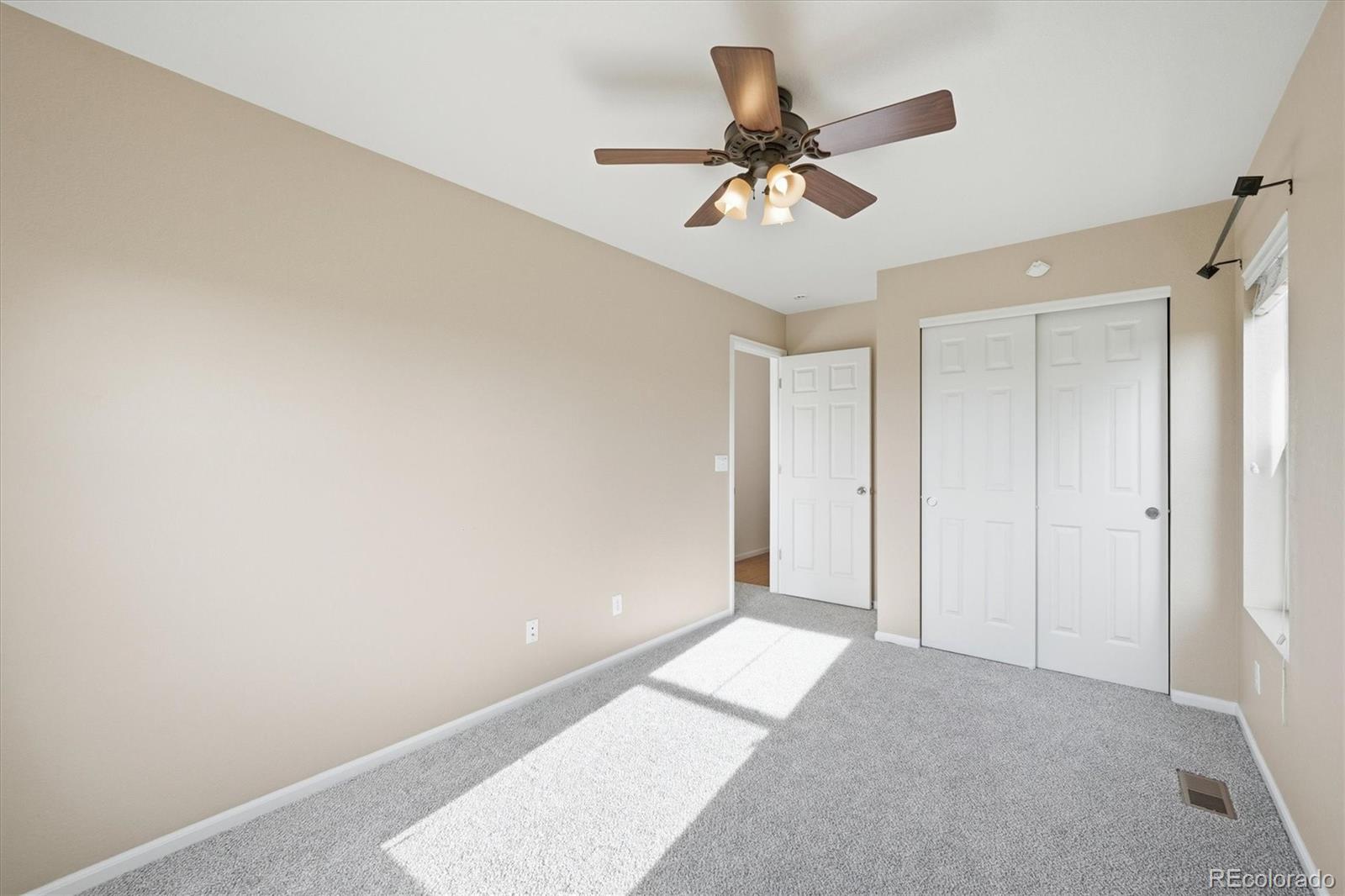 3925 Kenwood Circle