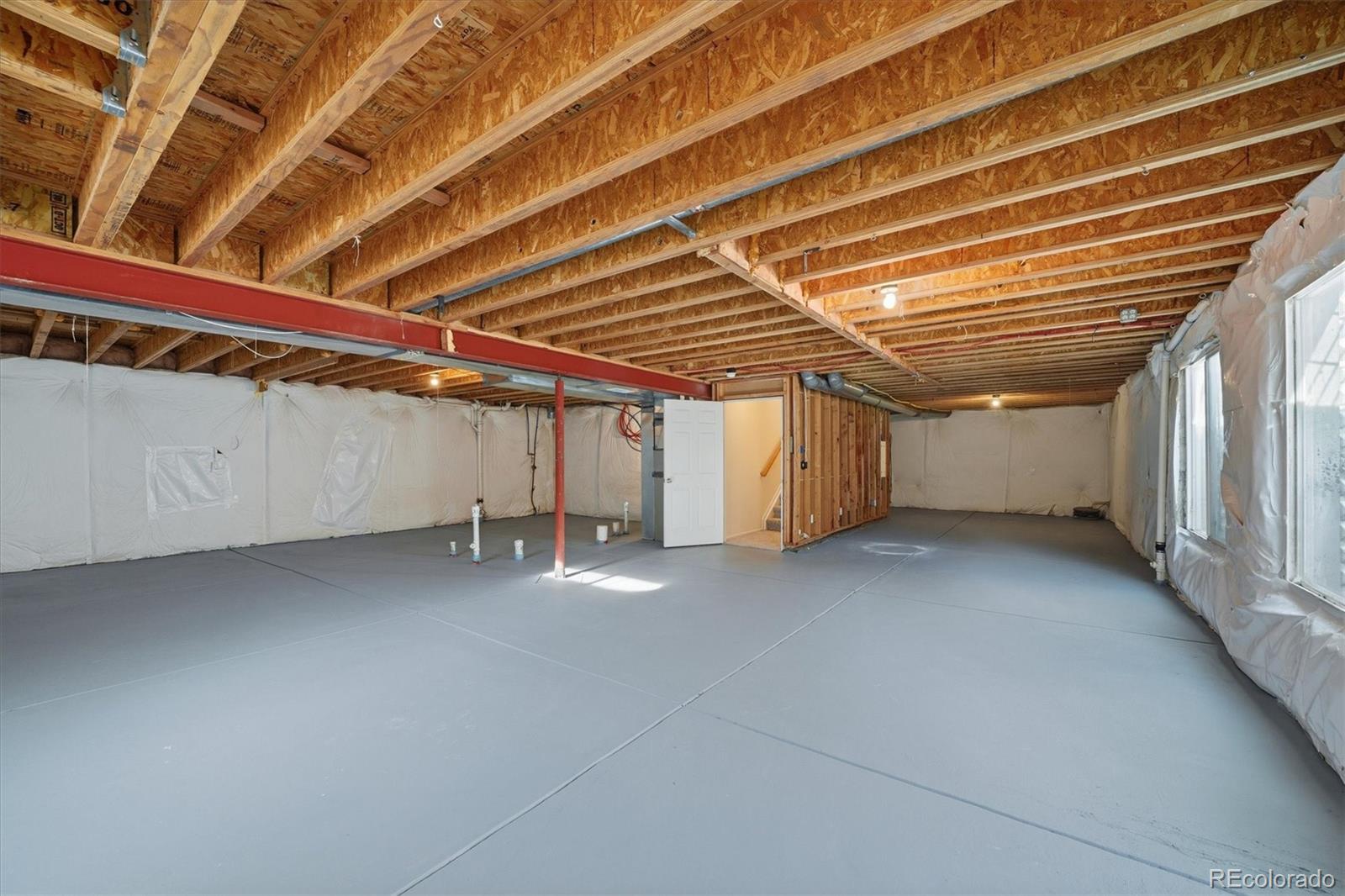 3925 Kenwood Circle