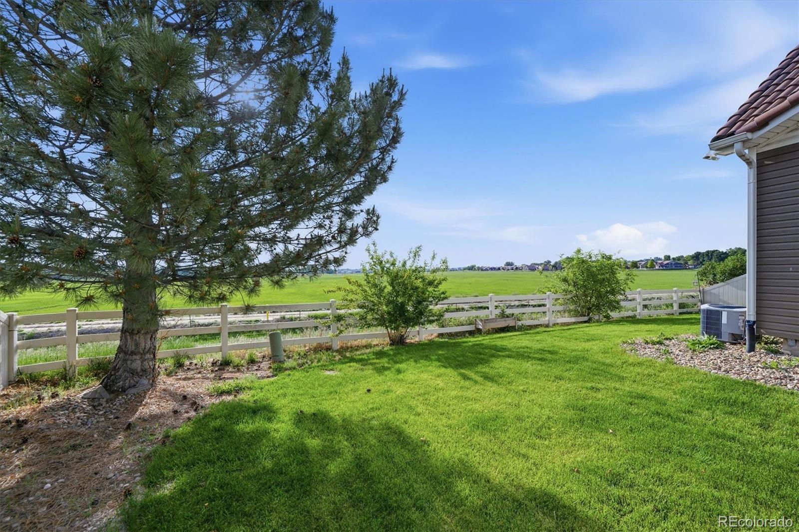 3925 Kenwood Circle