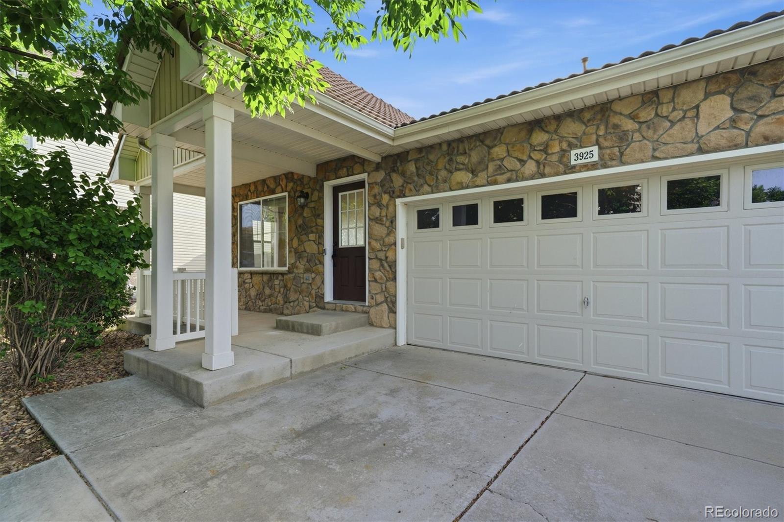 3925 Kenwood Circle