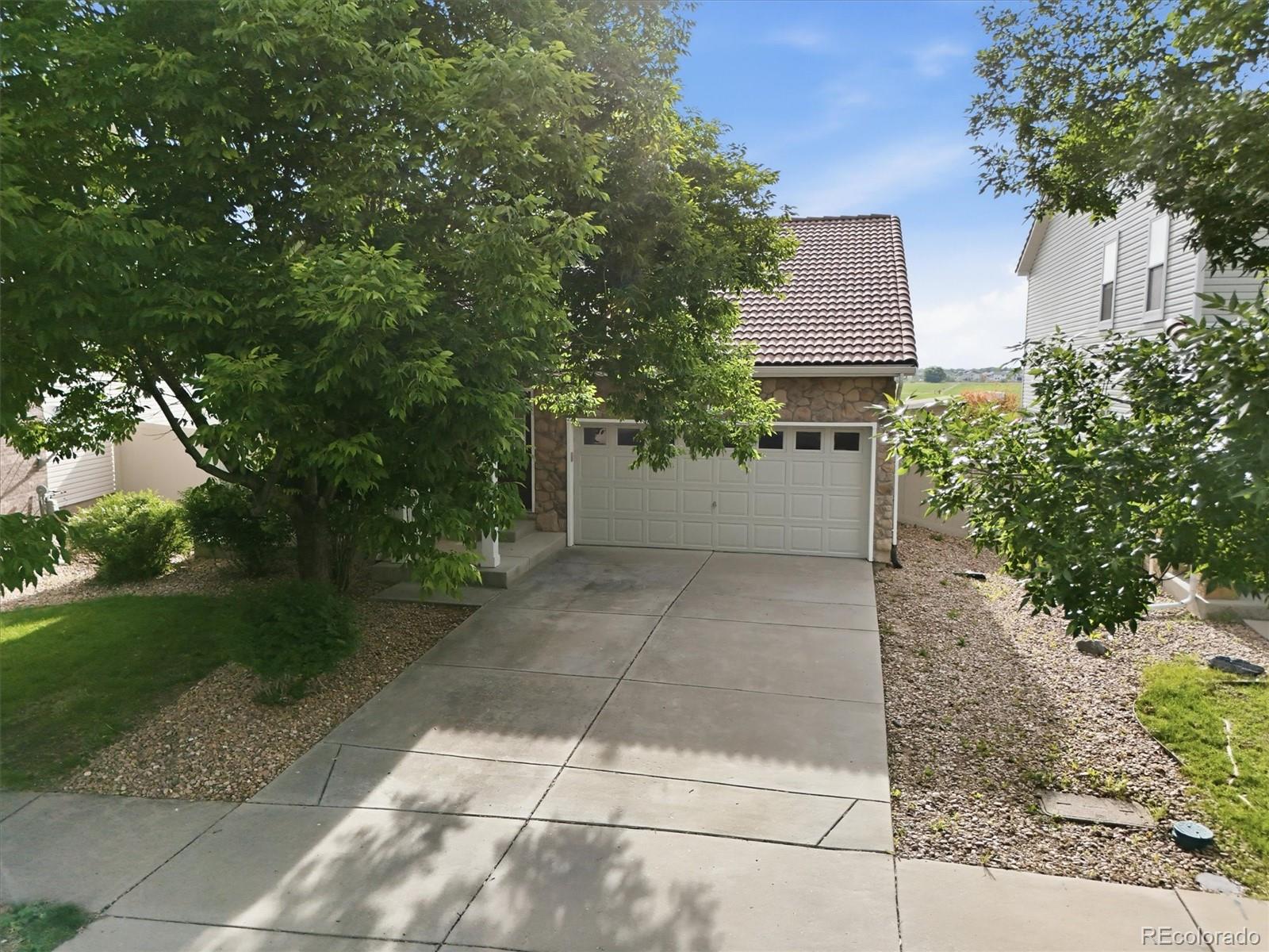 3925 Kenwood Circle