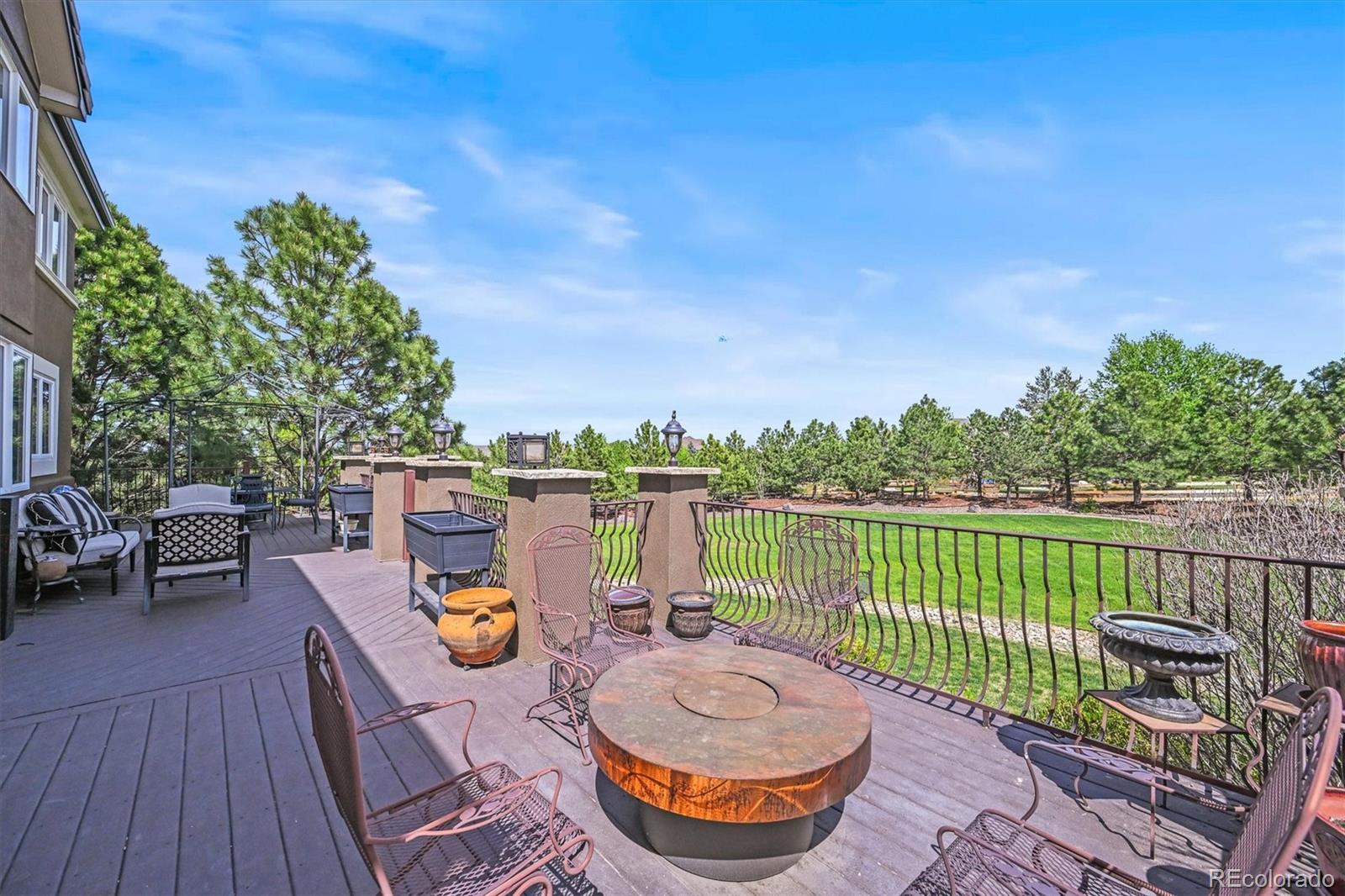 8518 High Ridge