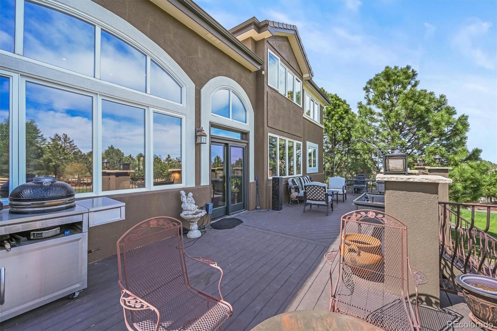8518 High Ridge