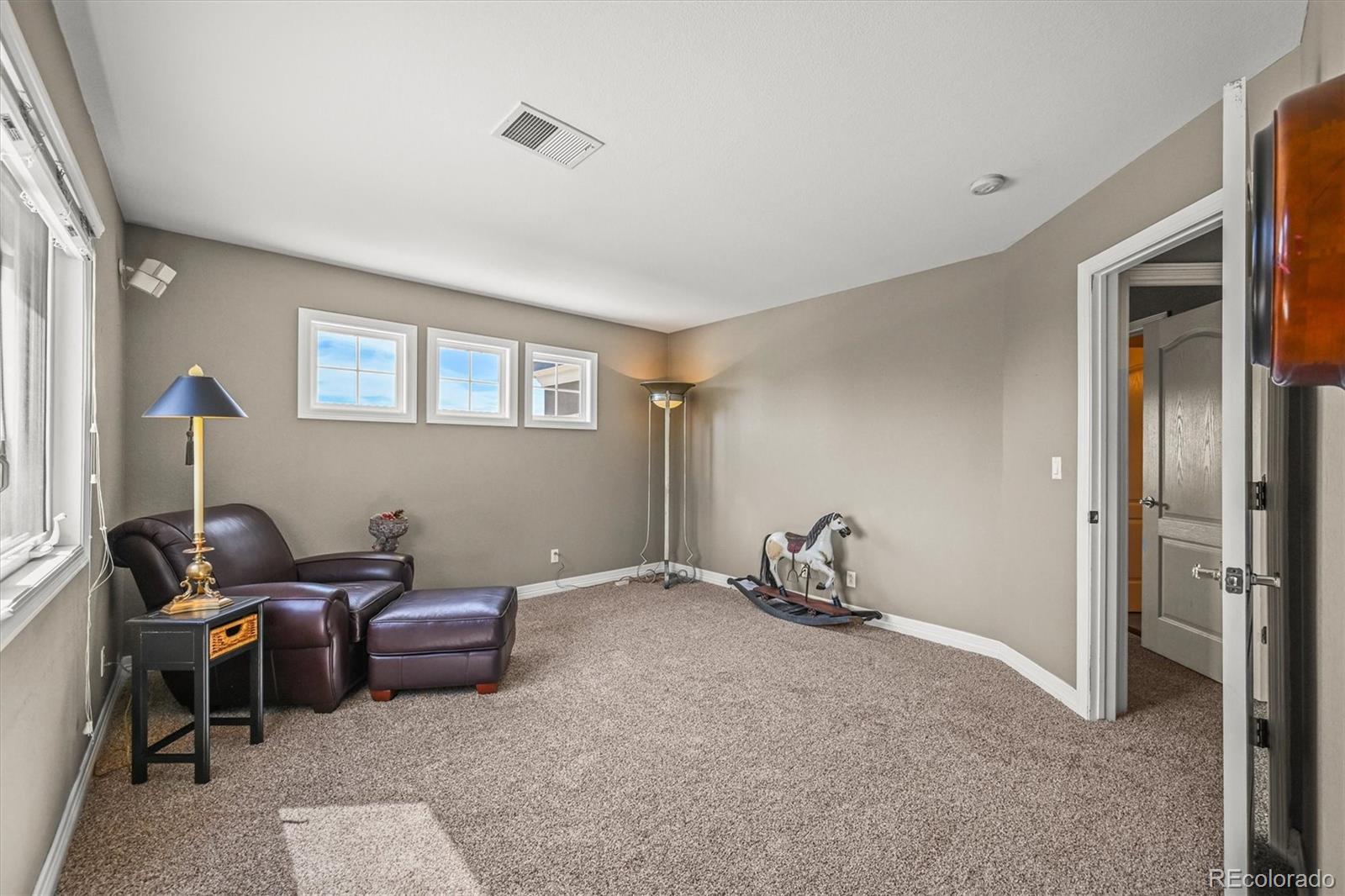 8518 High Ridge