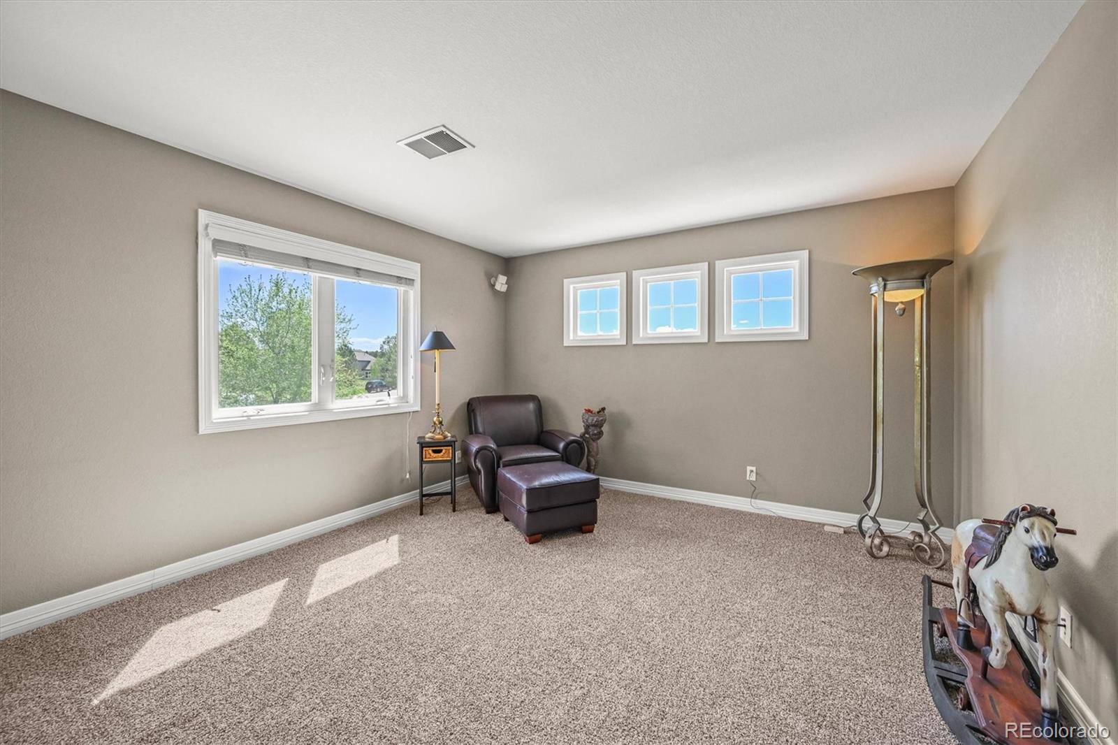 8518 High Ridge