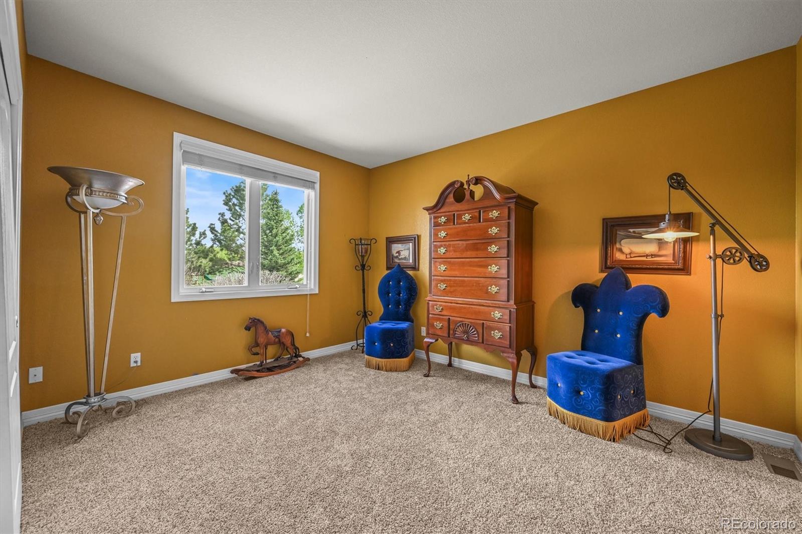 8518 High Ridge