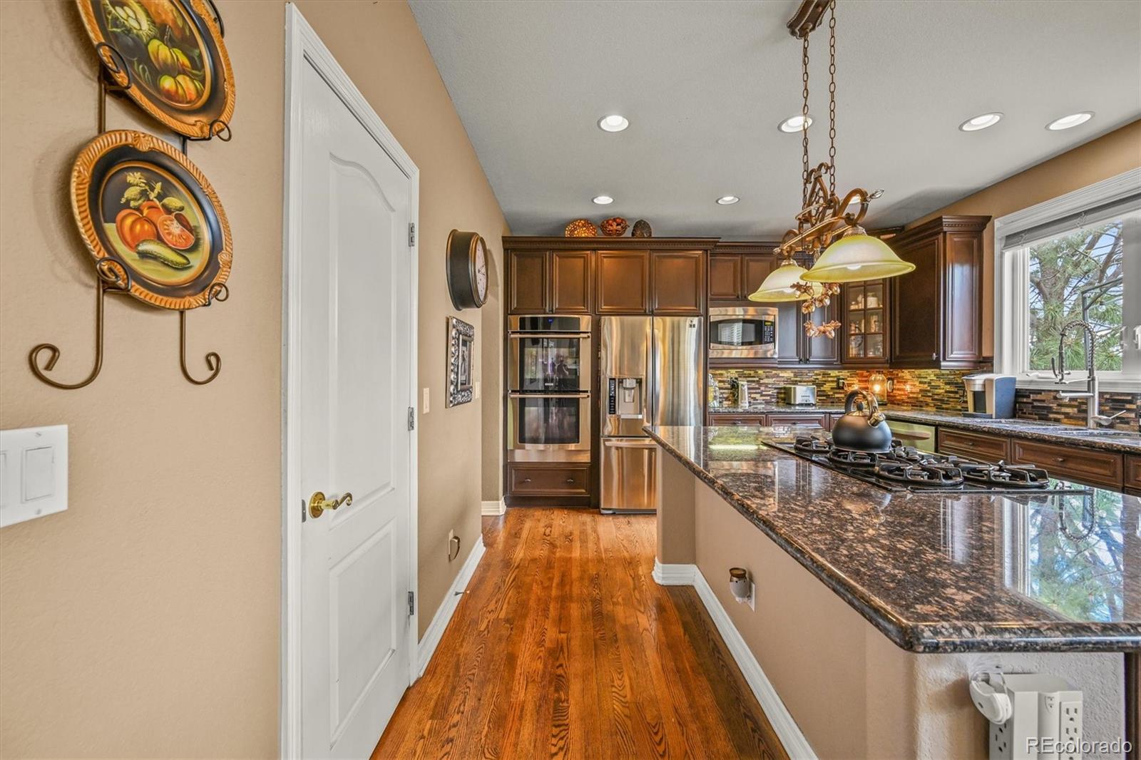8518 High Ridge