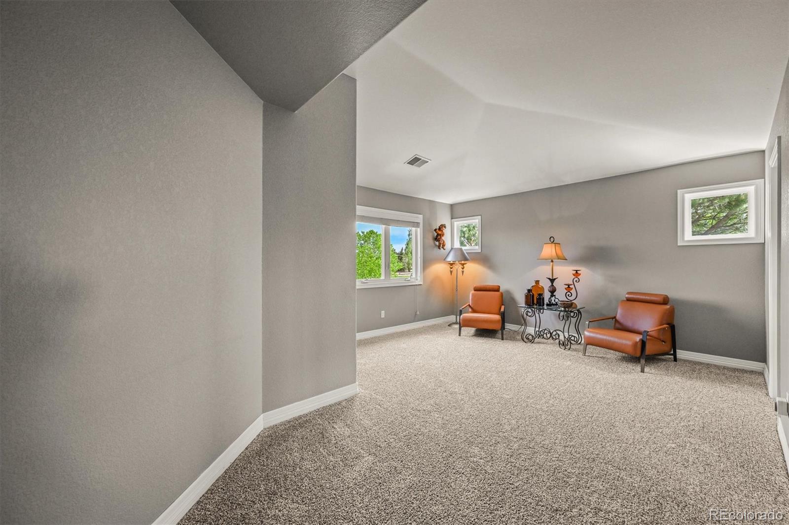 8518 High Ridge