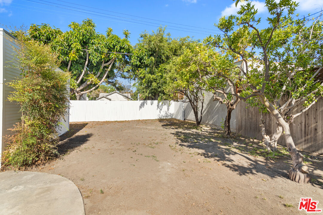 2955 11th Ave