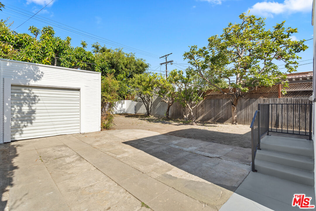 2955 11th Ave