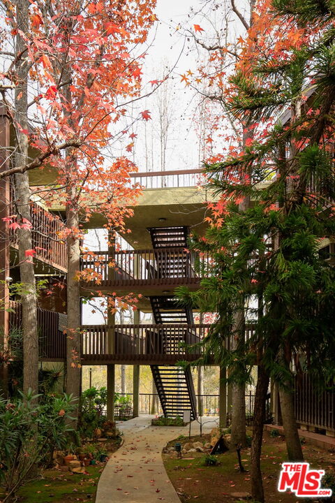 5860 Benner St Unit: 306