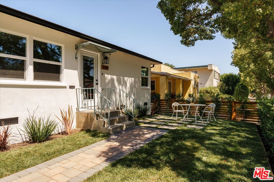 3341 Perlita Ave