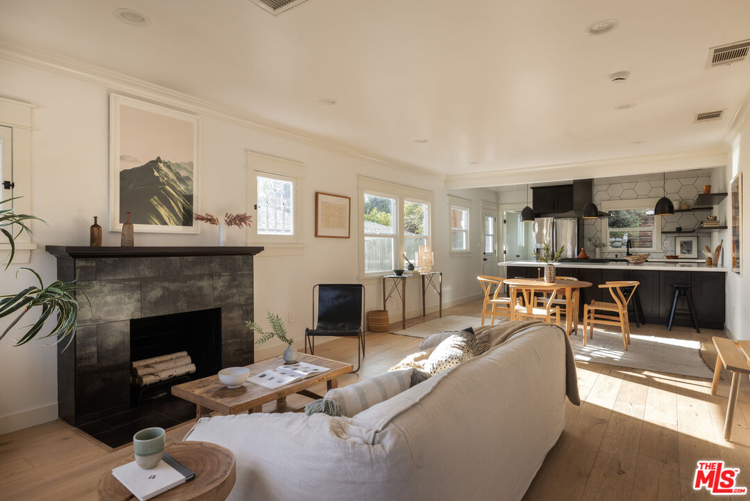 729 N Avenue 63