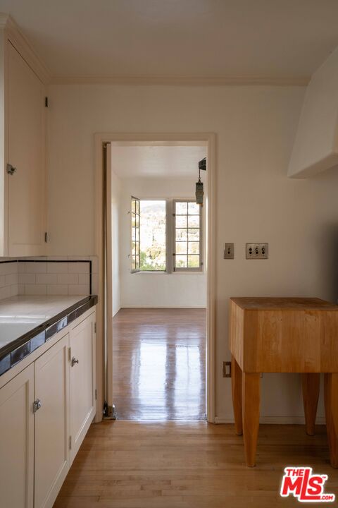 2021 Whitley Terrace Steps