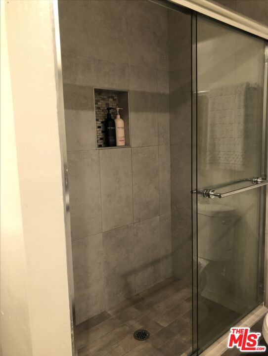 1261 N Laurel Ave Unit: 21