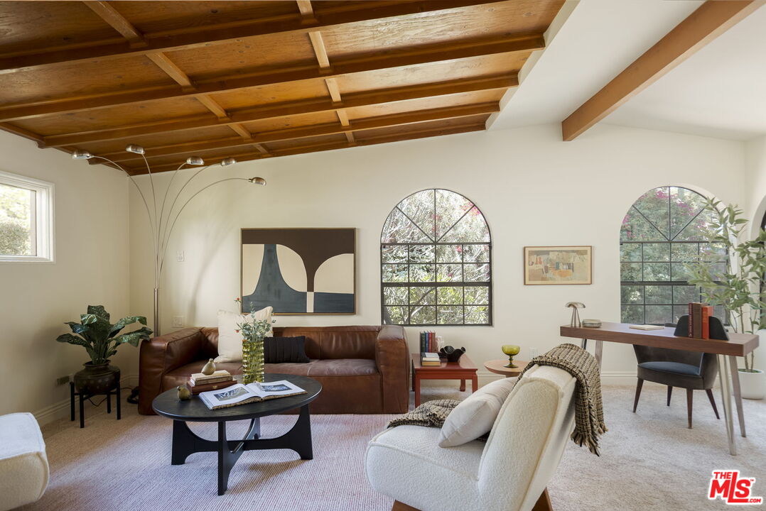5011 El Verano Ave