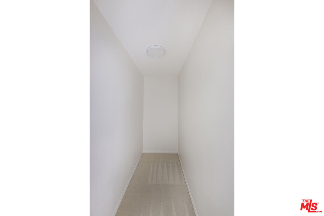 11110 Camarillo St Unit: 113