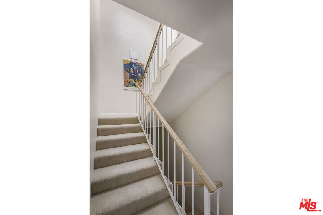 11110 Camarillo St Unit: 113