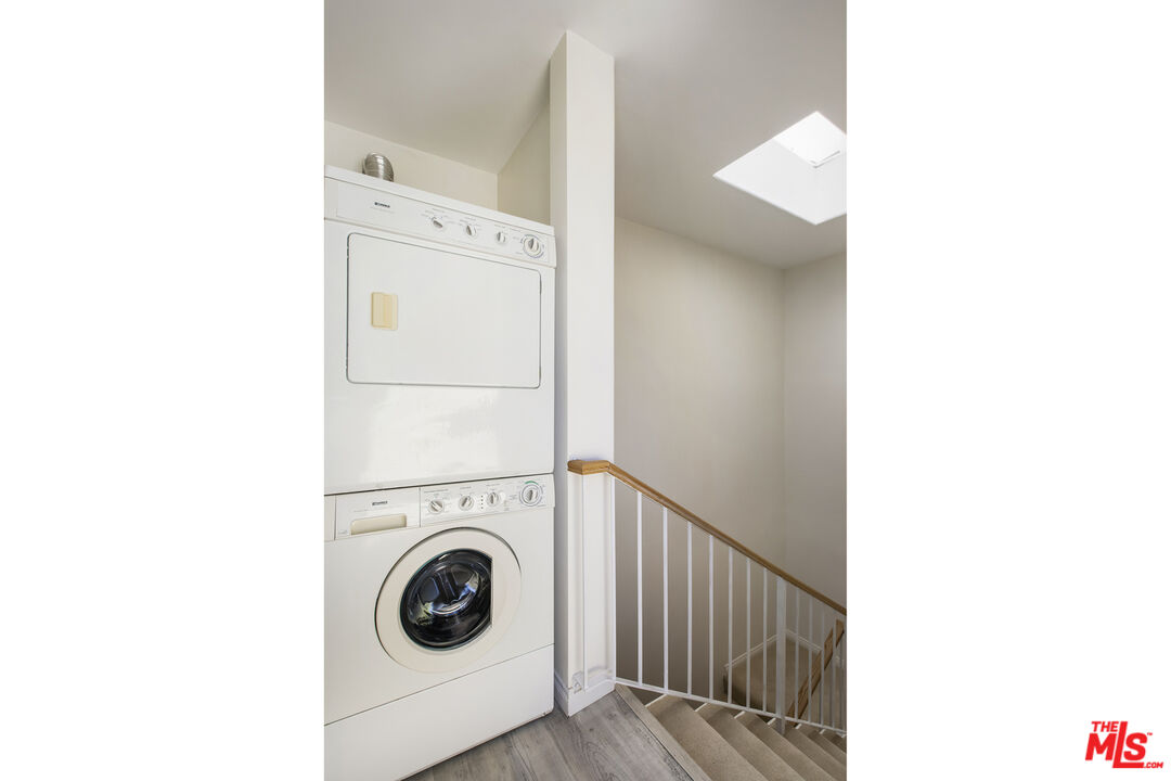 11110 Camarillo St Unit: 113