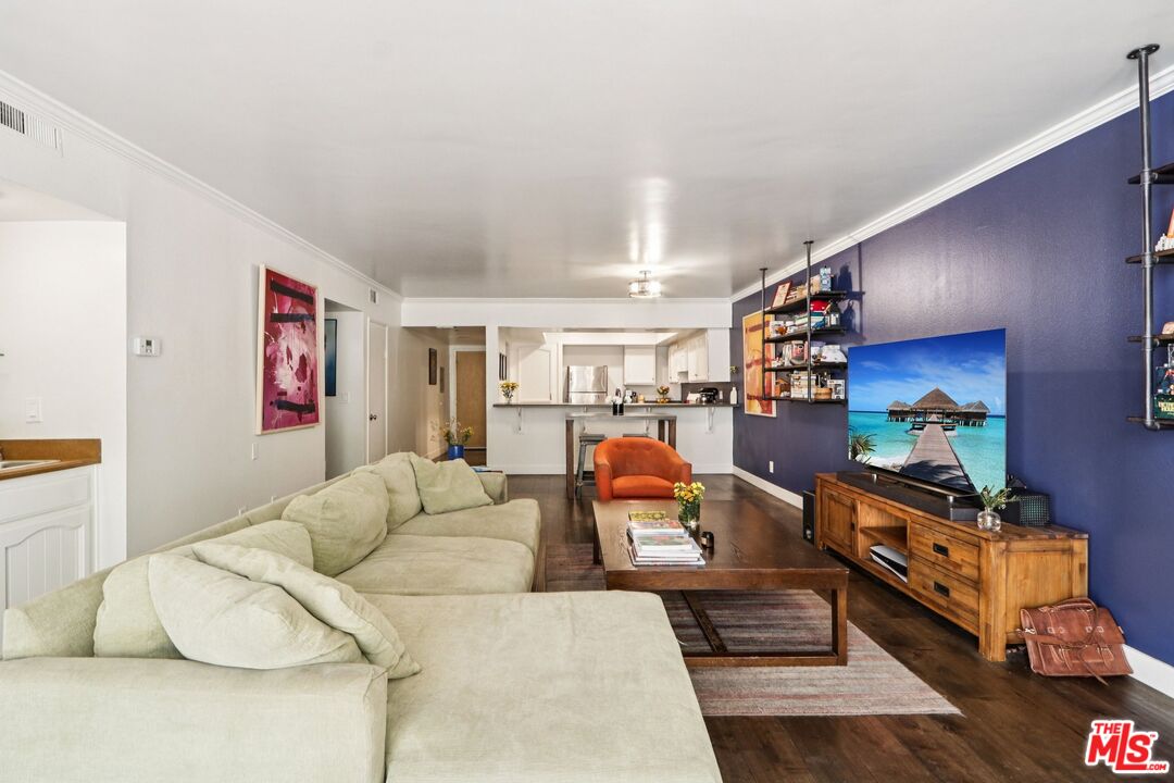 5125 Harold Way Unit: 104