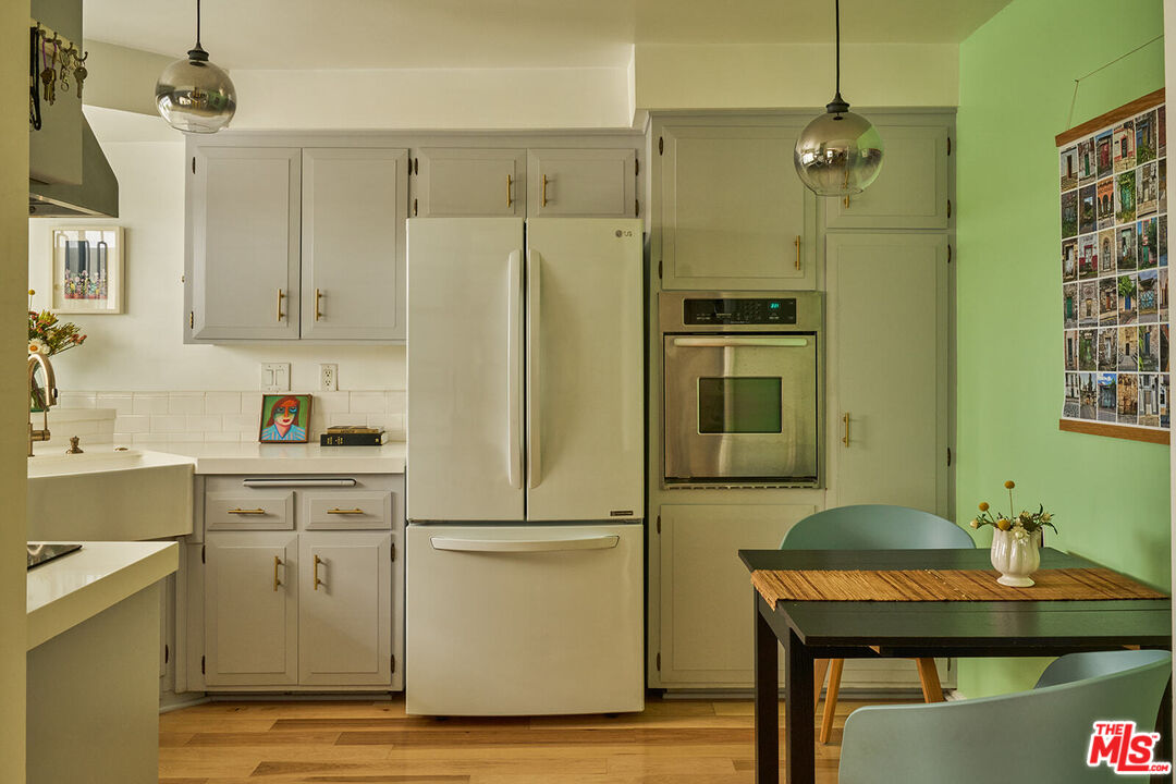 4343 Finley Ave Unit: 4