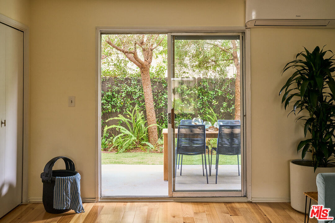 4343 Finley Ave Unit: 4