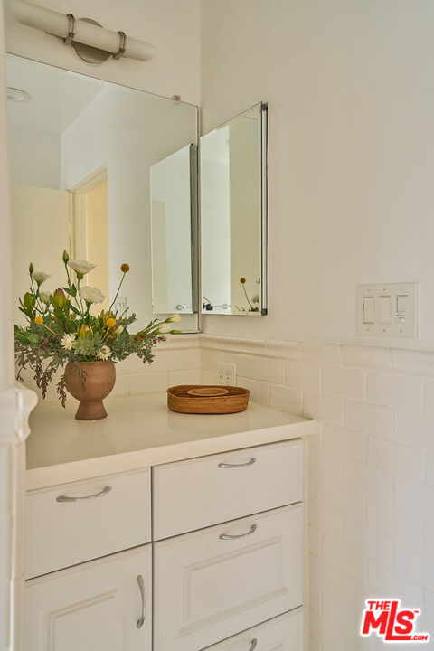 4343 Finley Ave Unit: 4