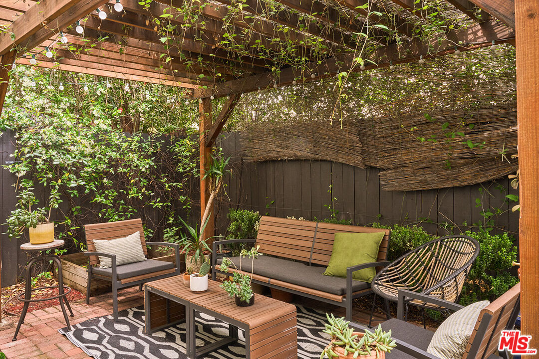 4343 Finley Ave Unit: 4