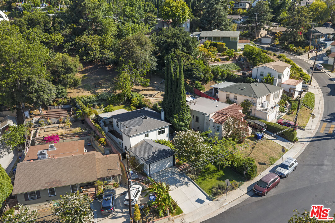 4566 Toland Way