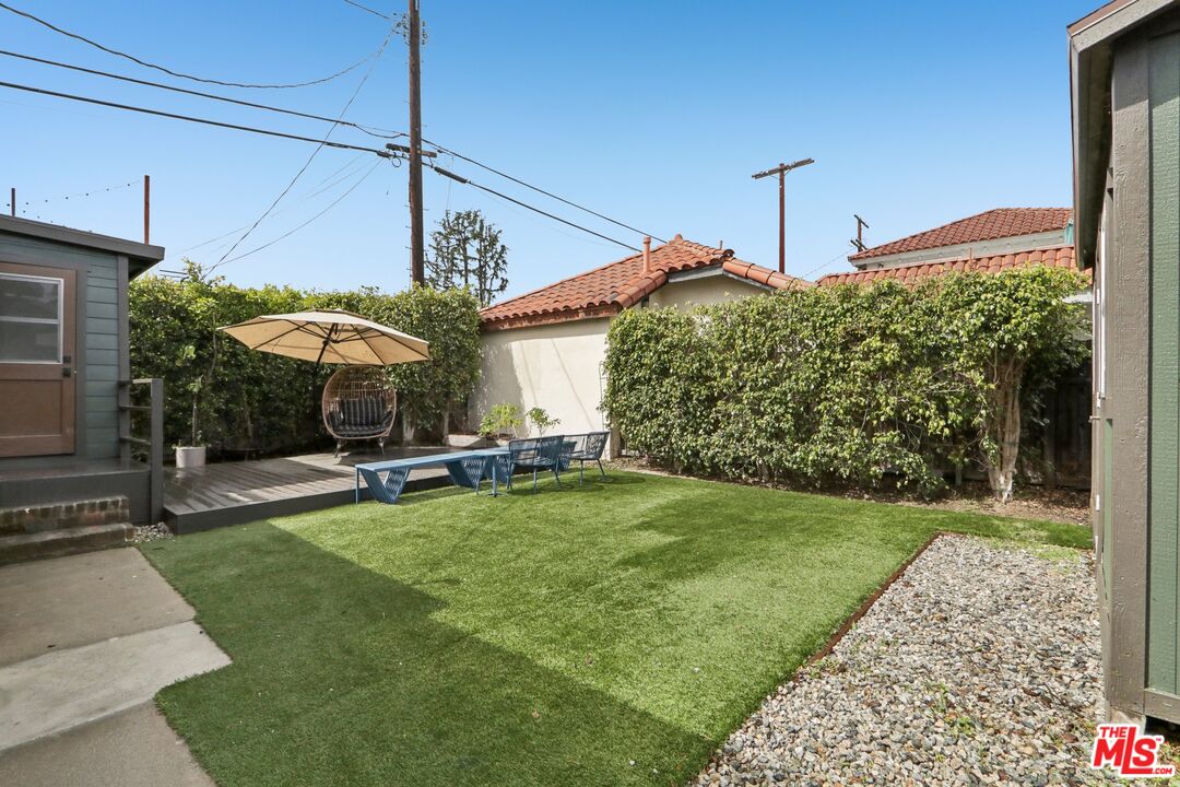 2747 Denby Ave