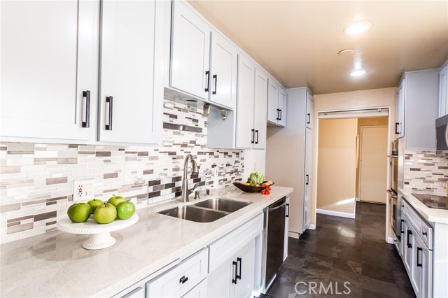 2100 E 2nd ST Unit: 305