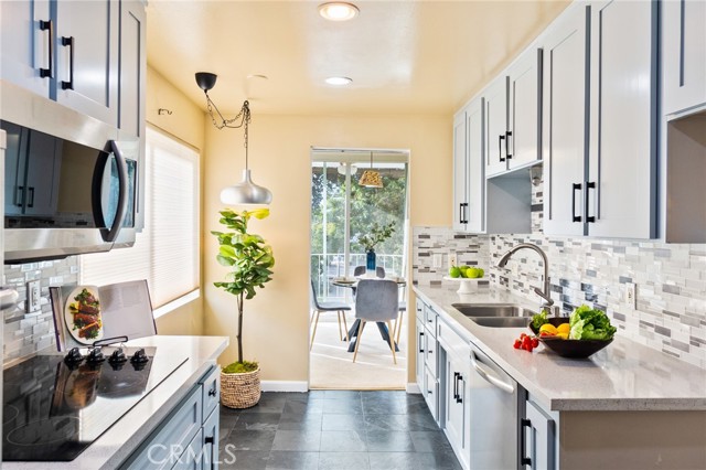2100 E 2nd ST Unit: 305