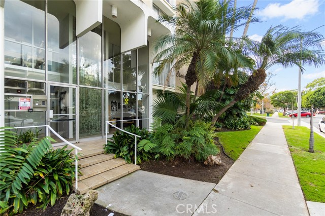 2100 E 2nd ST Unit: 305