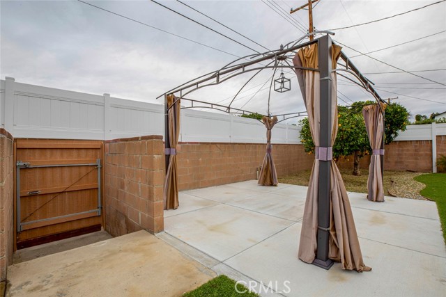 7659 Gazette AVE