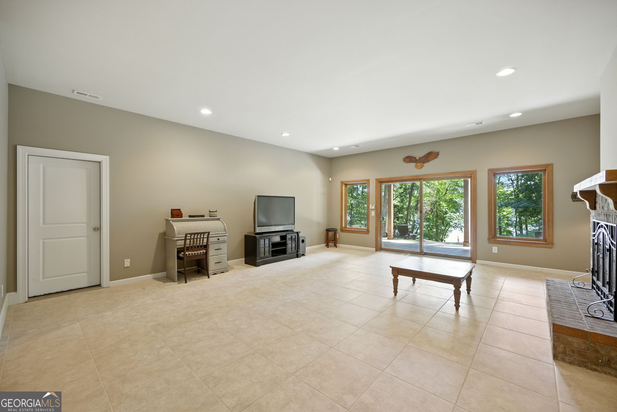 5786 Hidden Cove Road