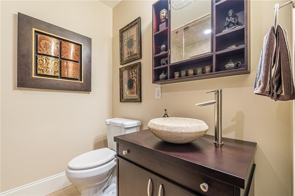 1315 Saint Marks Walk