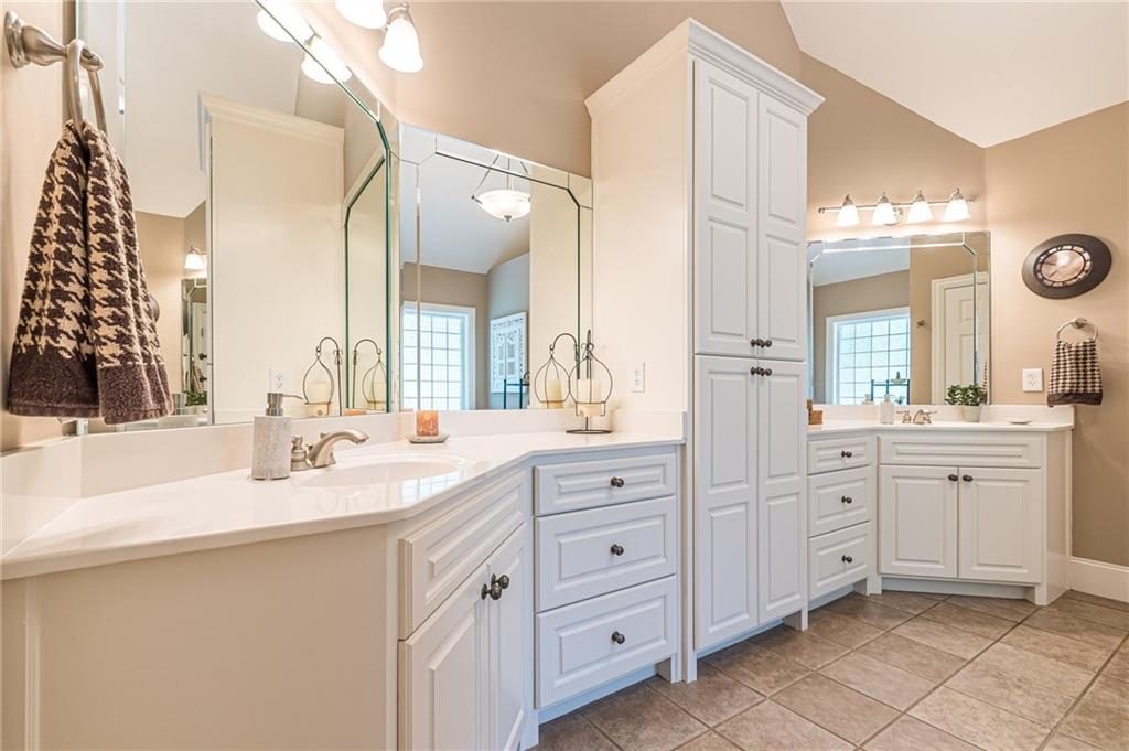 1315 Saint Marks Walk